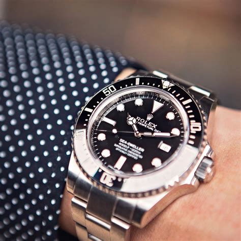 rolex sea dweller 2017 on wrist|rolex sea dweller 4000 price.